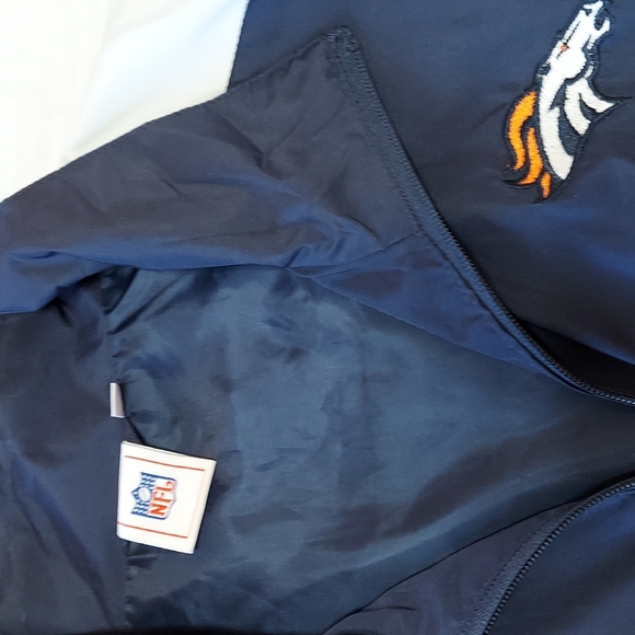 Vintage Broncos Sports Illustrated NFL Windbreaker Rarely Worn - Picture 4 of 4